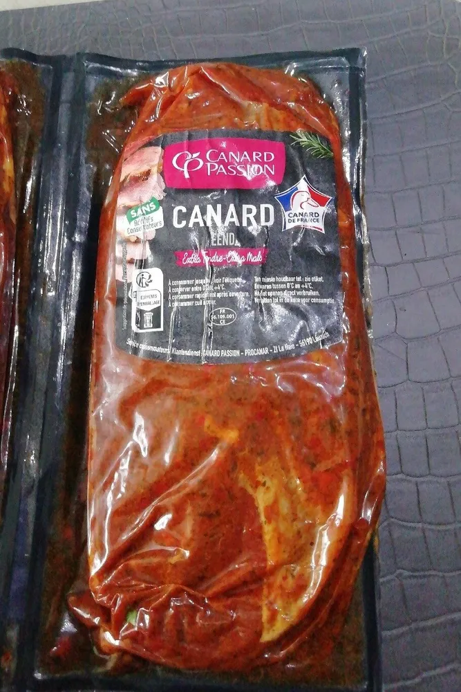 Filet De Canard Marinée Au Piment D'espelette