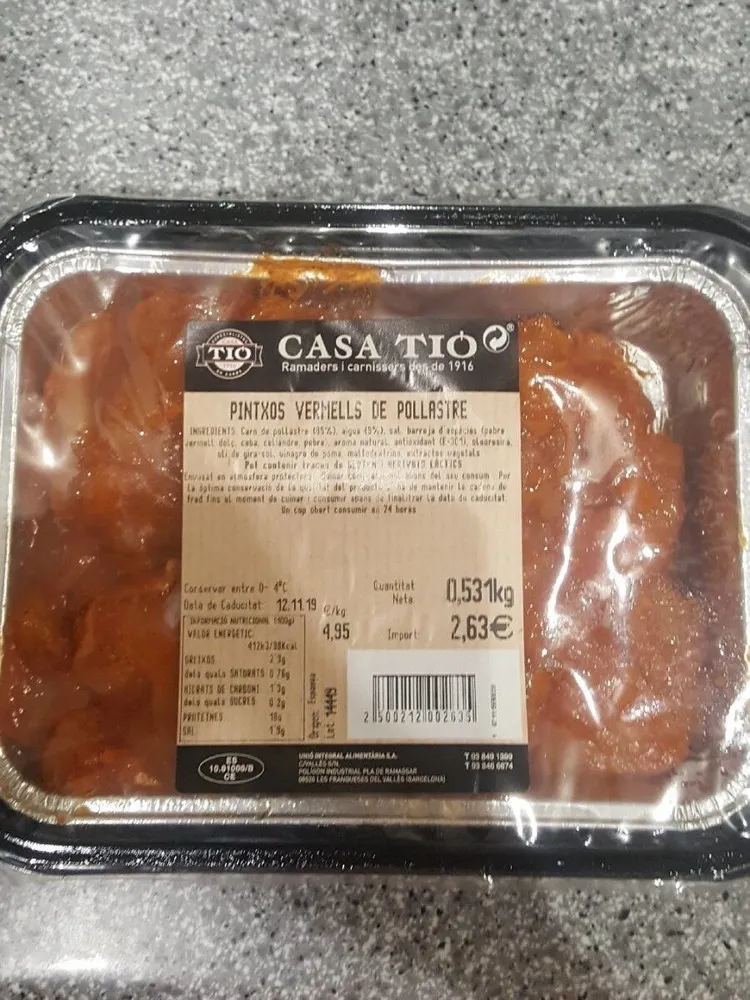 Pinchitos rojos de pollo
