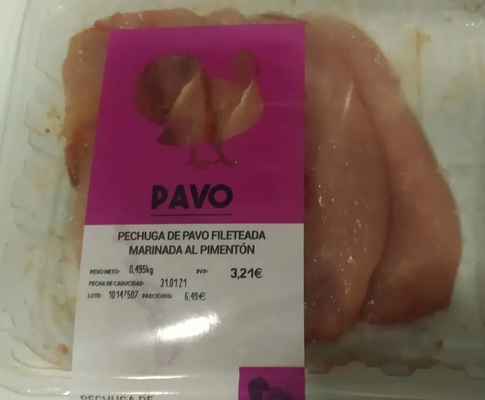 Pechuga pavo fileteada marinada al pimenton
