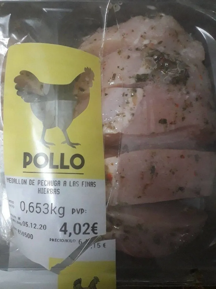 Medallón de pollo a las finas hierbas