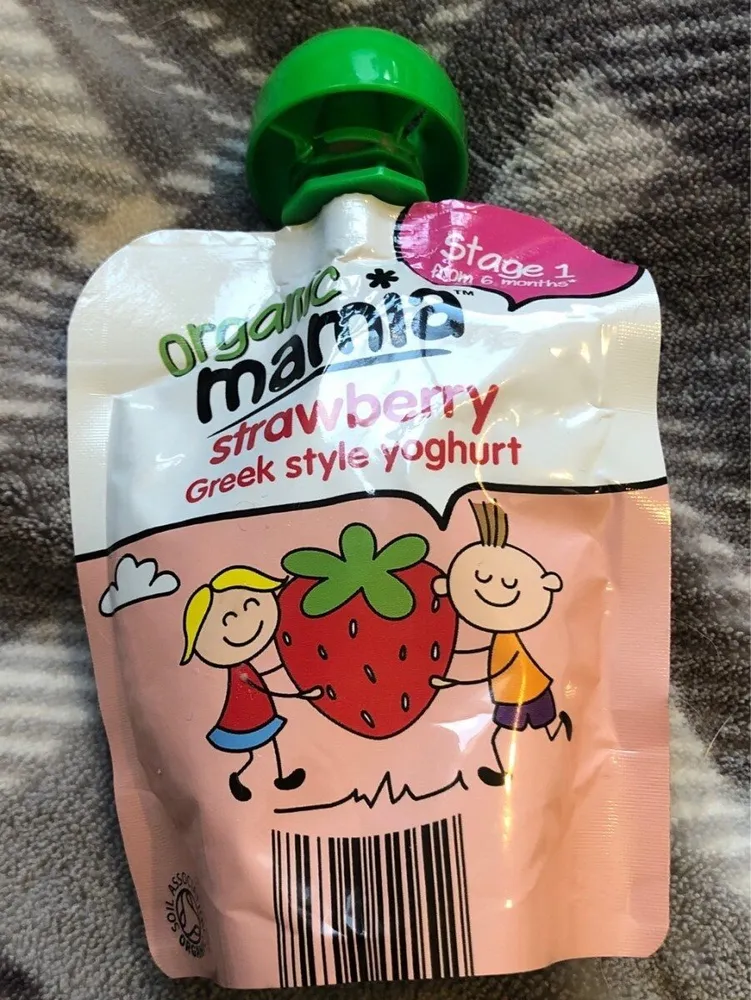 Organic mamia strawberry greek style yoghurt