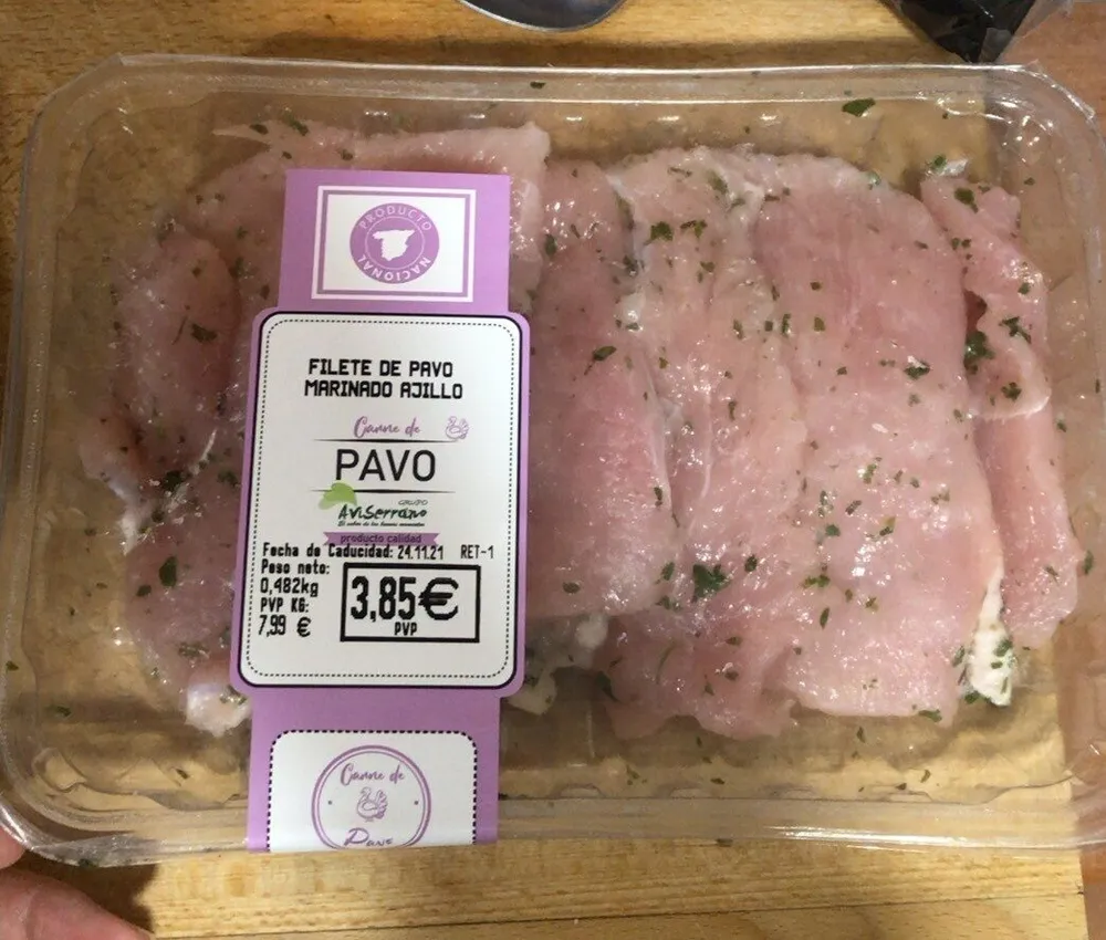 Filete de pavo marinado ajillo