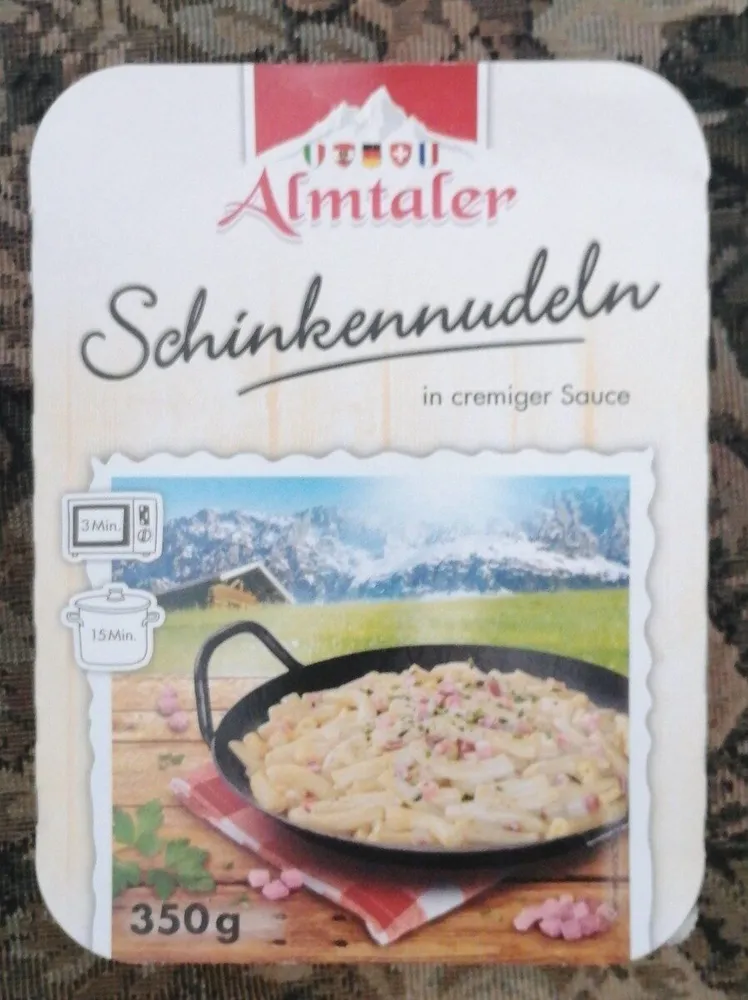 Schinkennudeln in cremiger Sauce
