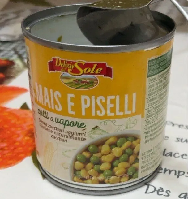 Mais e piselli al vapore