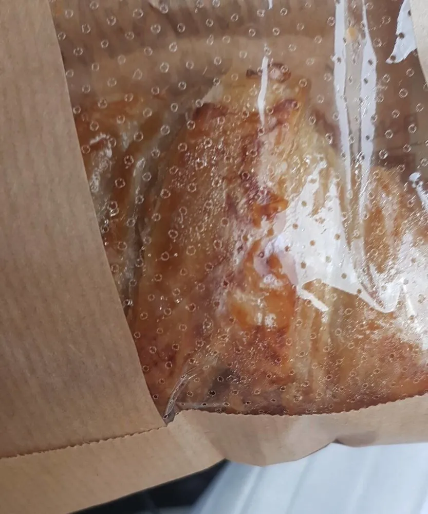 Croissant de  nueces y membrillo