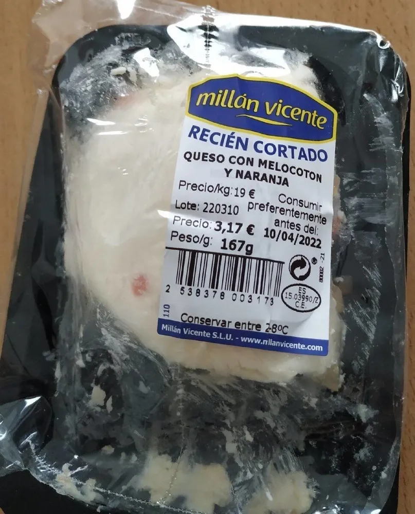 Queso fresco con melocotón y naranja