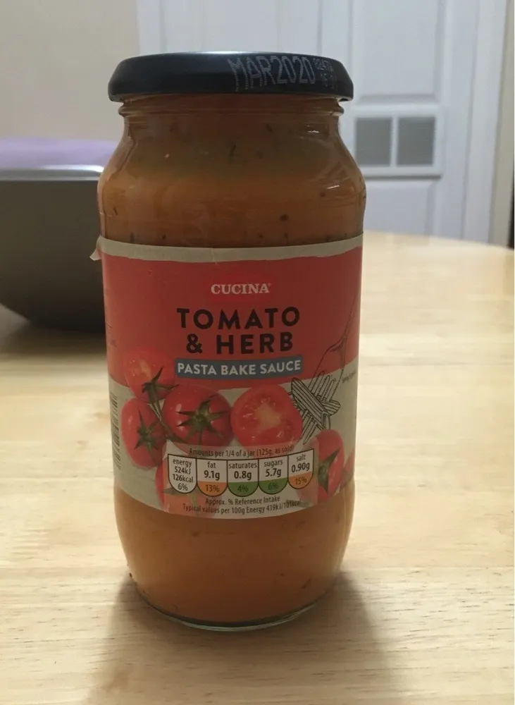 Tomato & herb pasta bake sauce