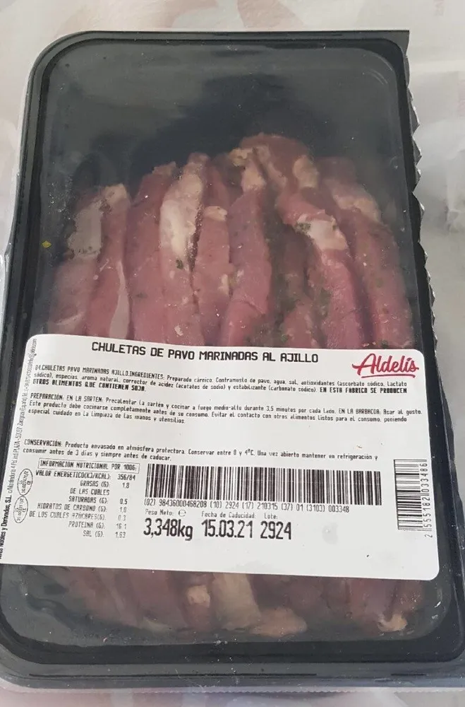 Chuletas de pavo marinadas al ajillo