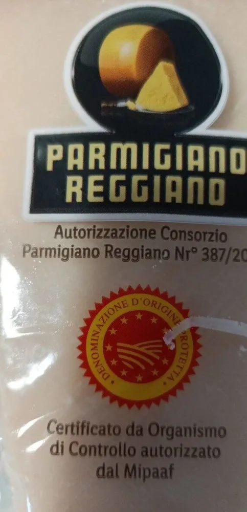 Parmigiano reggiano dop