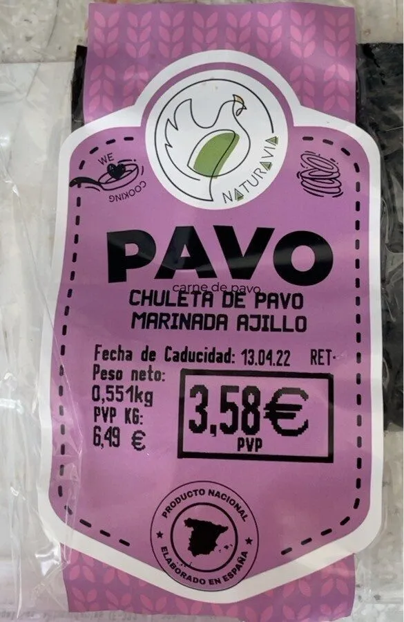 Chuleta de pavo marinada ajillo