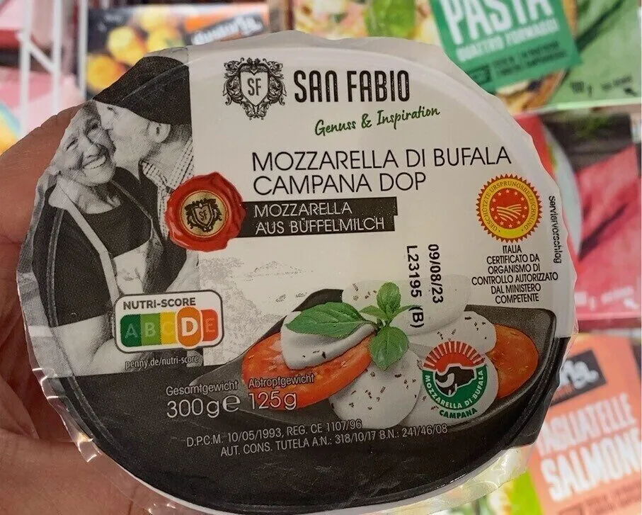 Mozzarella di bufala campana DOP