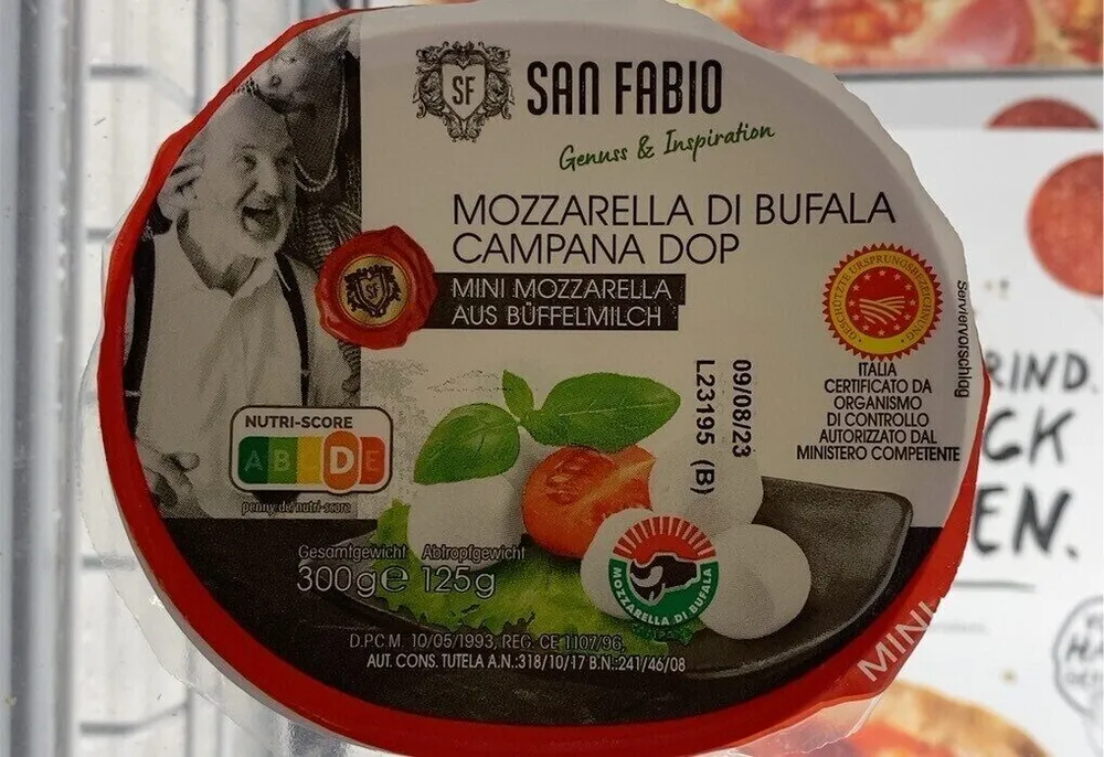 Mozzarella di bufala campana DOP