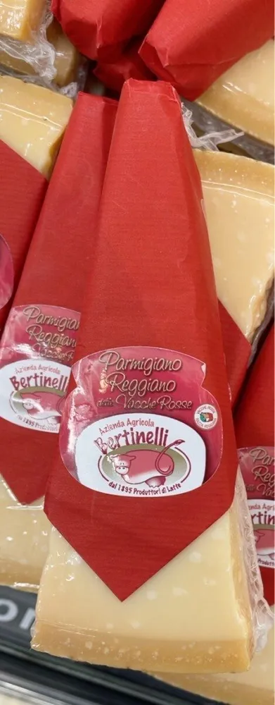 Parmigiano Reggiano delle vacche rosse