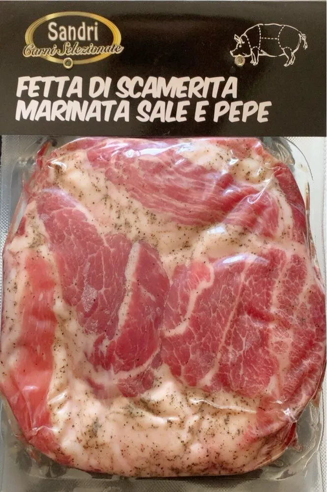 Fetta di scamerita marinata sale e pepe