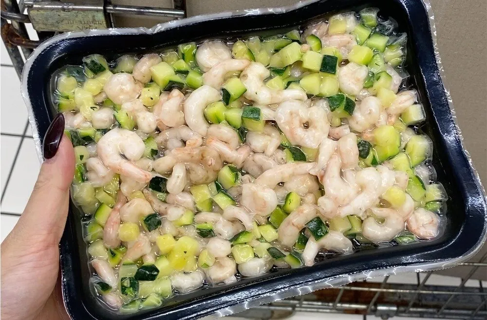Misto gamberi e zucchine
