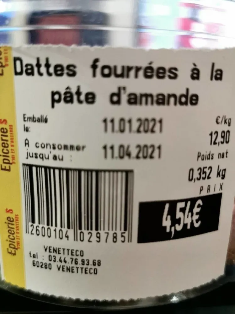 Dattes fourrées à la pâte d'amande
