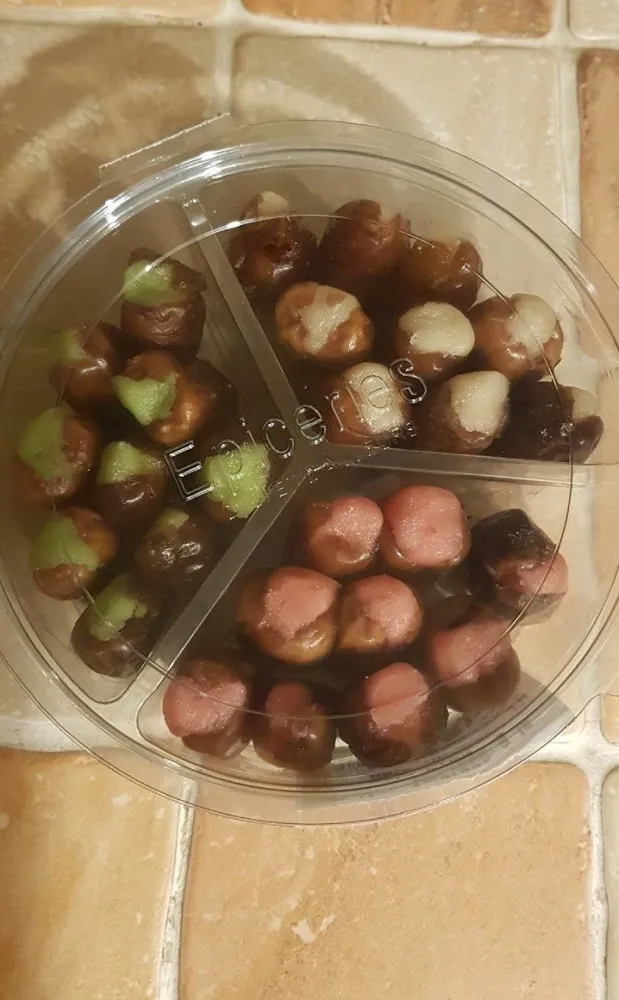 Dattes fourrées à la pâte d'amande