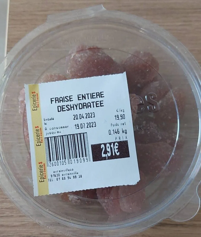 Fraise entière déshydratée