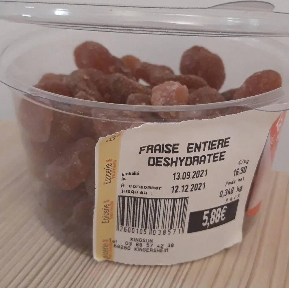 Fraise entière deshydratée