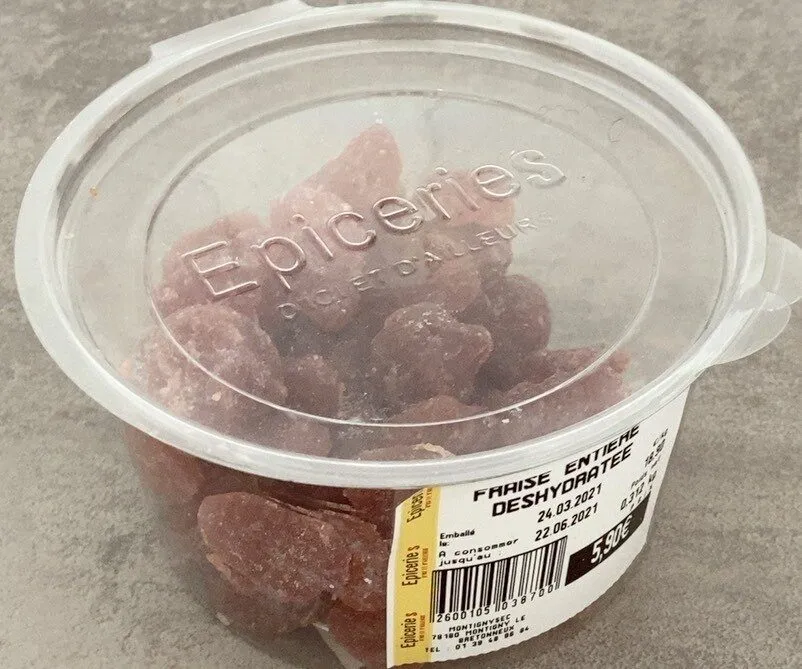 Fraise entiere desydratee