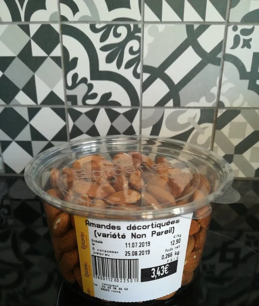 Amandes décortiquées (non pareil)