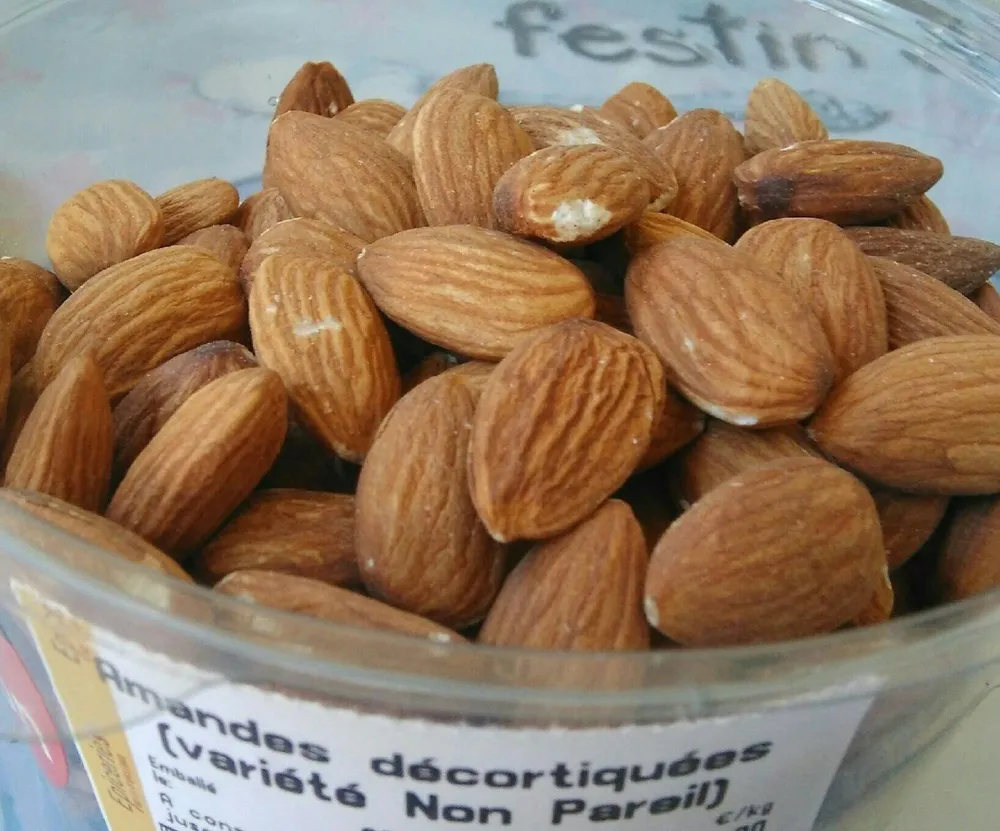 Amandes décortiquées