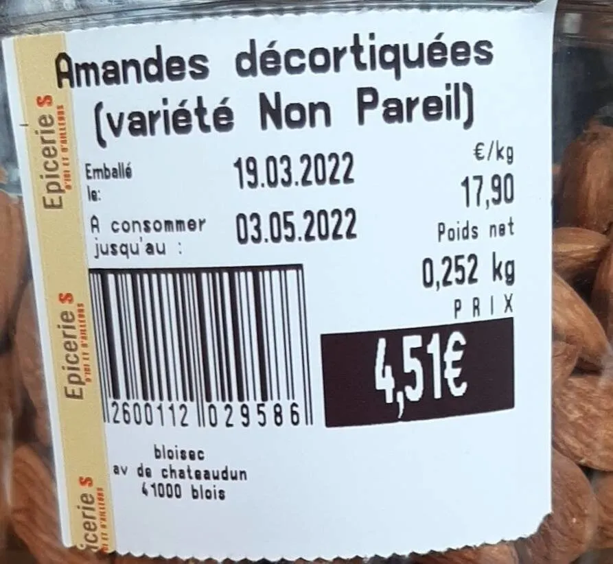 Amandes décortiquées