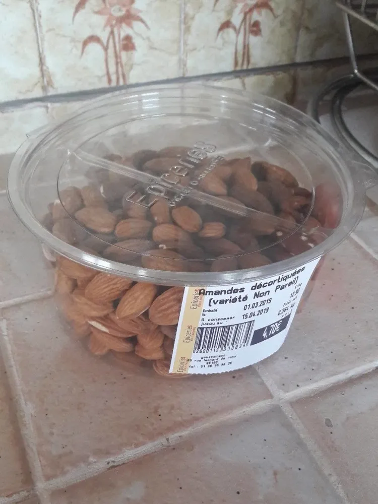 Amandes décortiquées