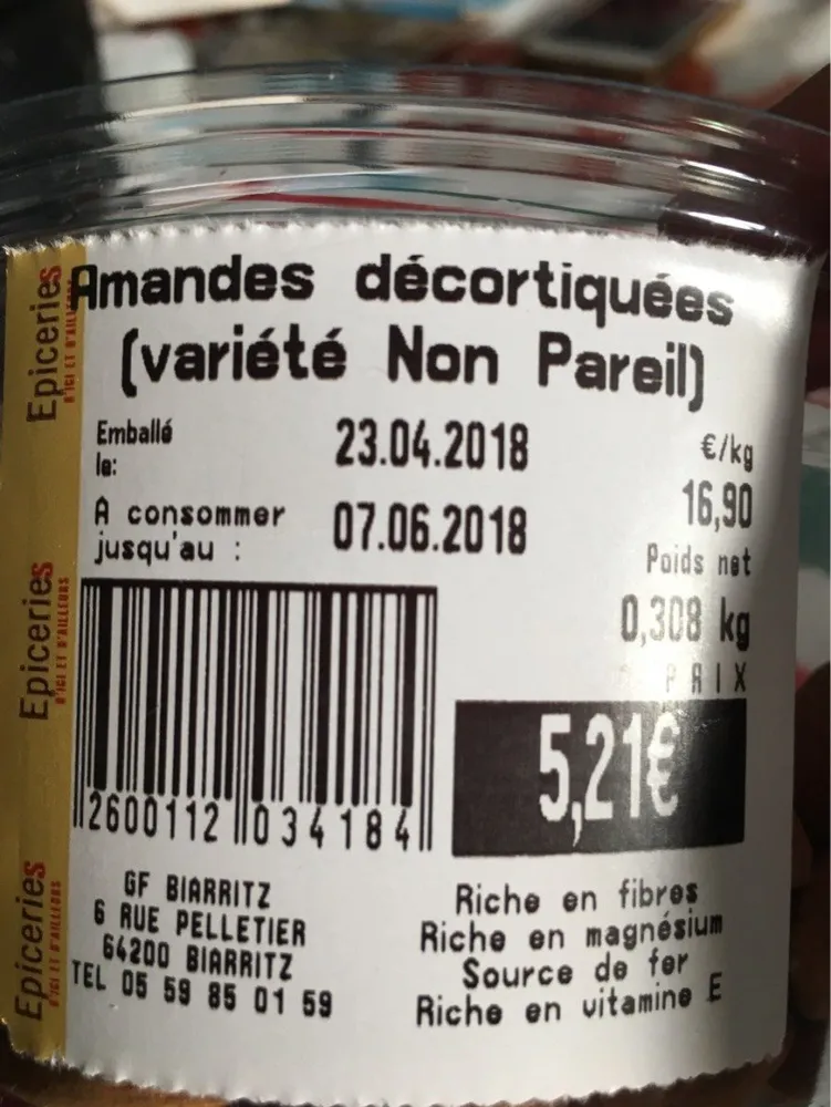 Amandes decortiquees (variete non pareil)