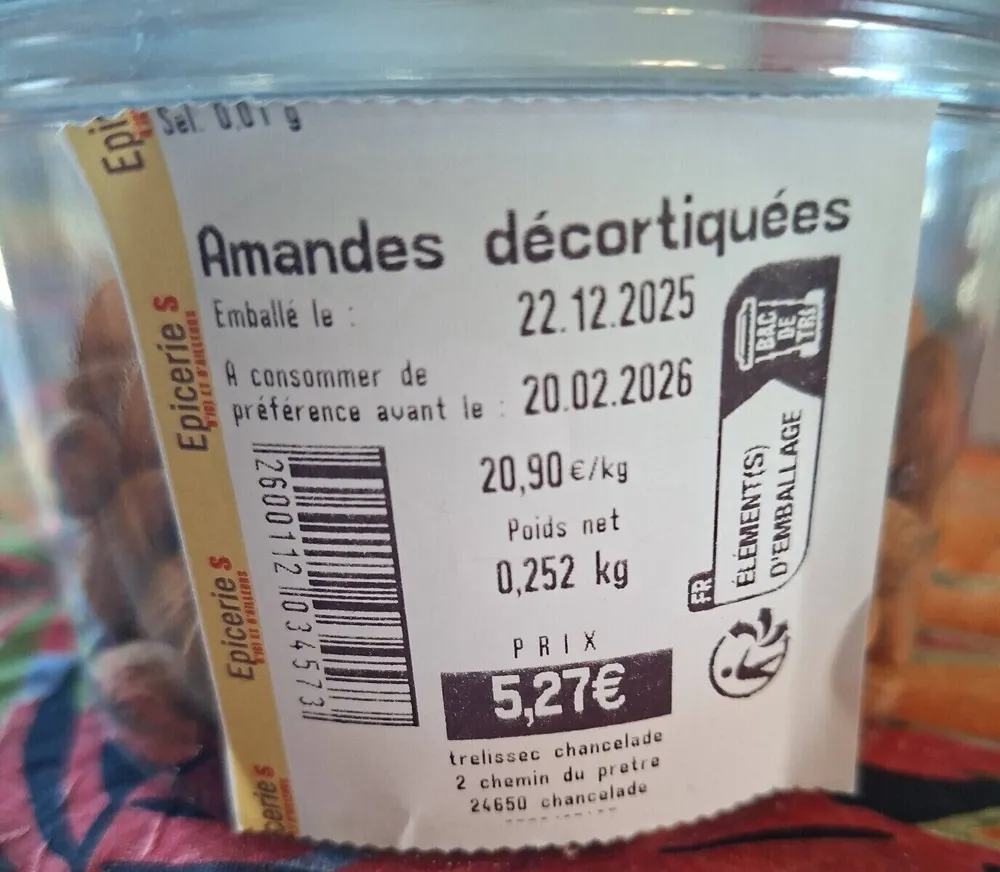 Amandes décortiquées