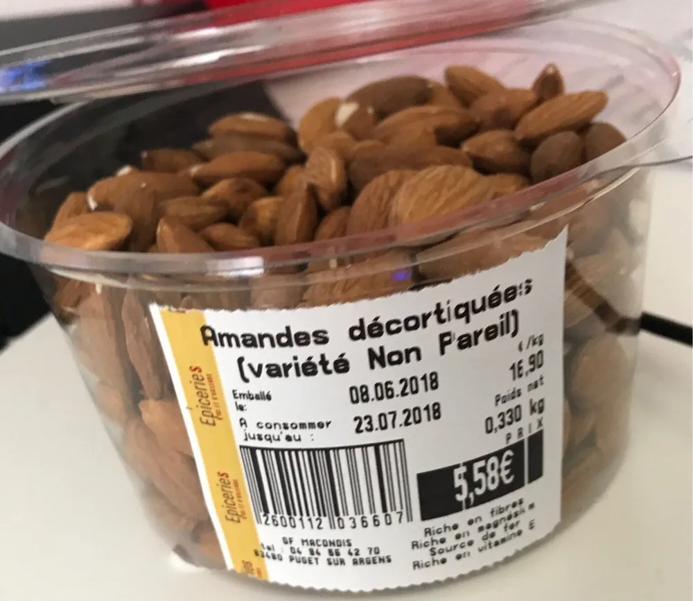 Amandes décortiquées