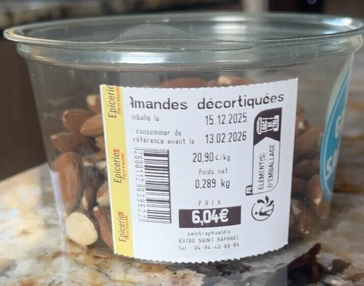 Amandes décortiquées
