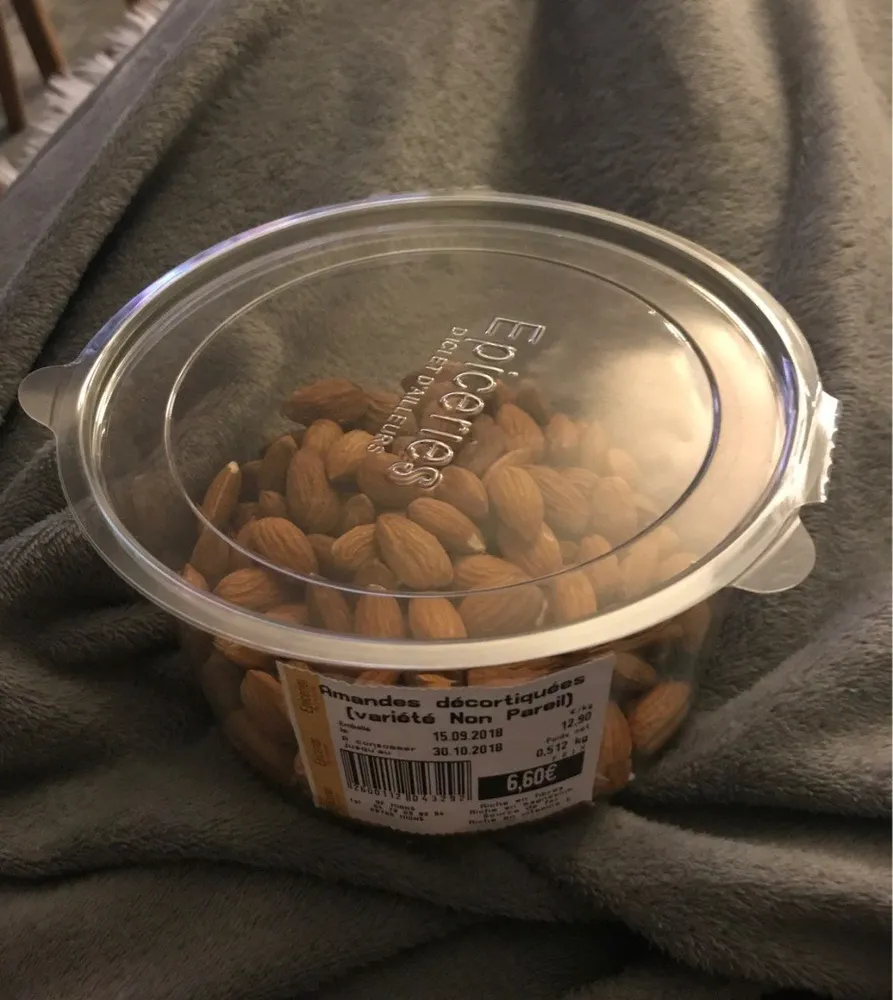 Amandes décortiquées