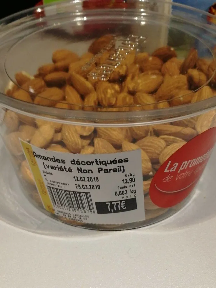 Amandes décortiquées