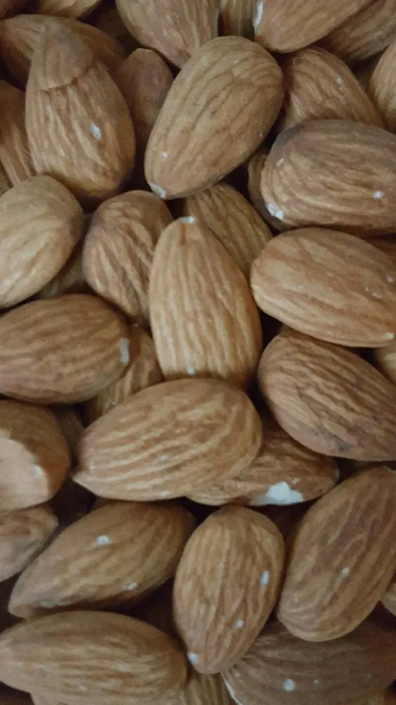 Amandes décortiquées