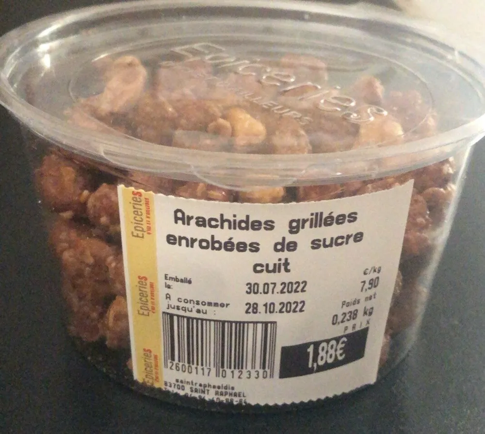 Arachides grillées enrobées de sucre cuit