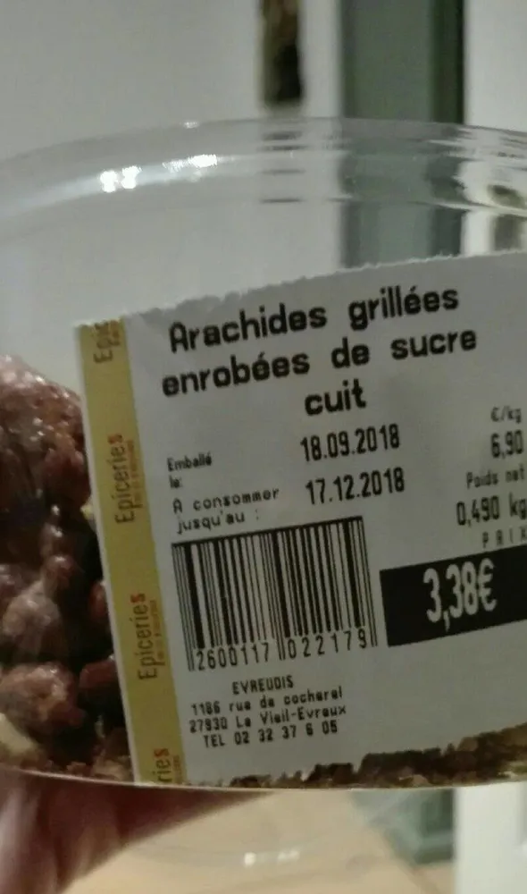 Arachides grillées enrobées de sucre cuit