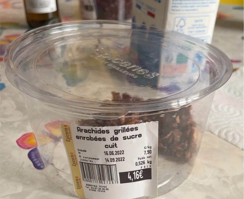 Arachides grillées enrobees de sucre cuit