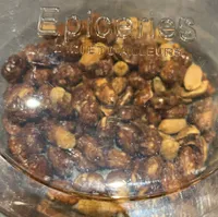 Arachides grillées enrobees de sucre cuit