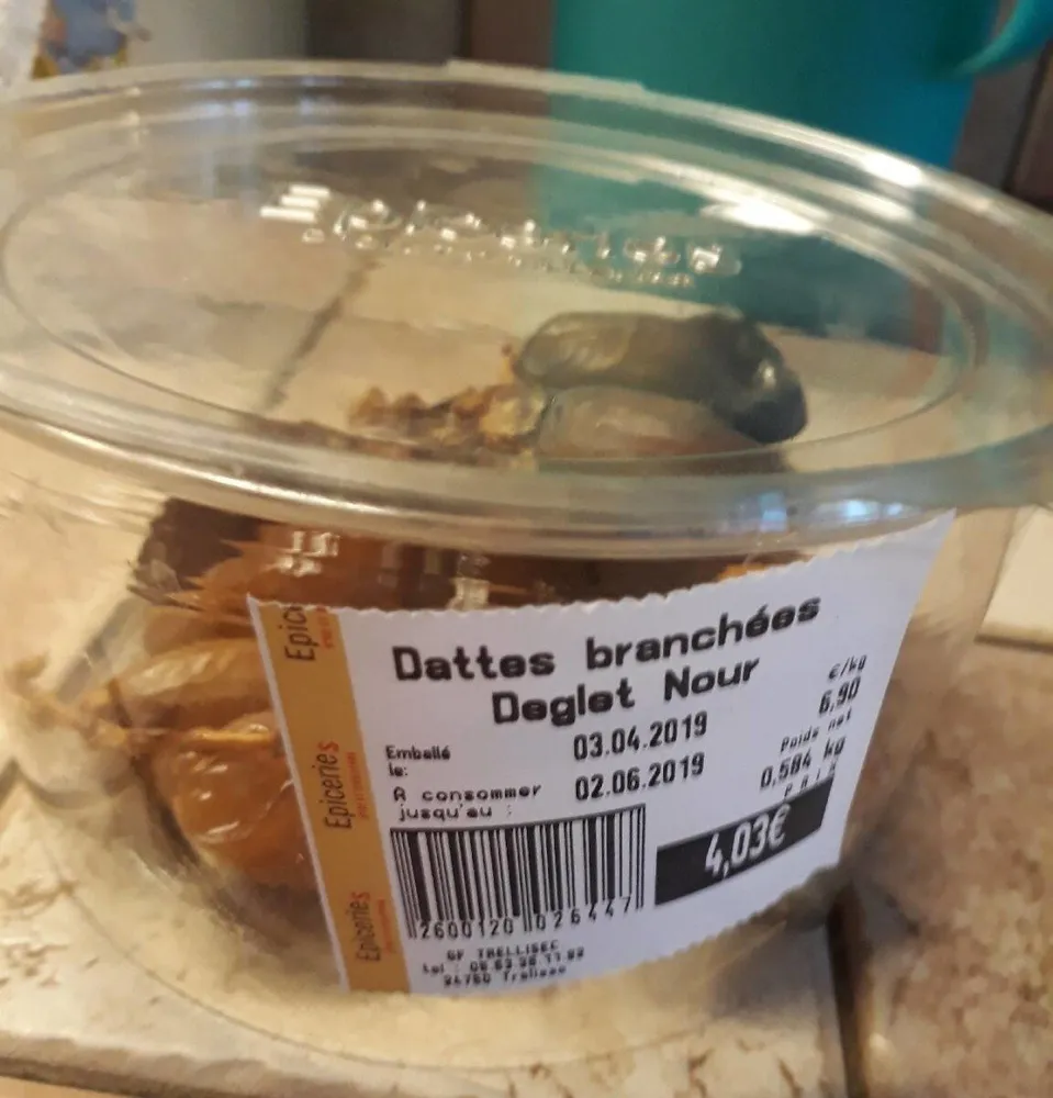 Dattes branchées