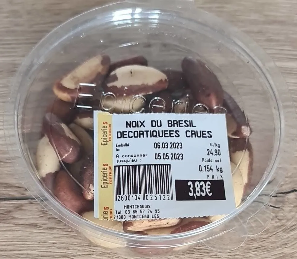 Noix du Brésil décortiquées crues