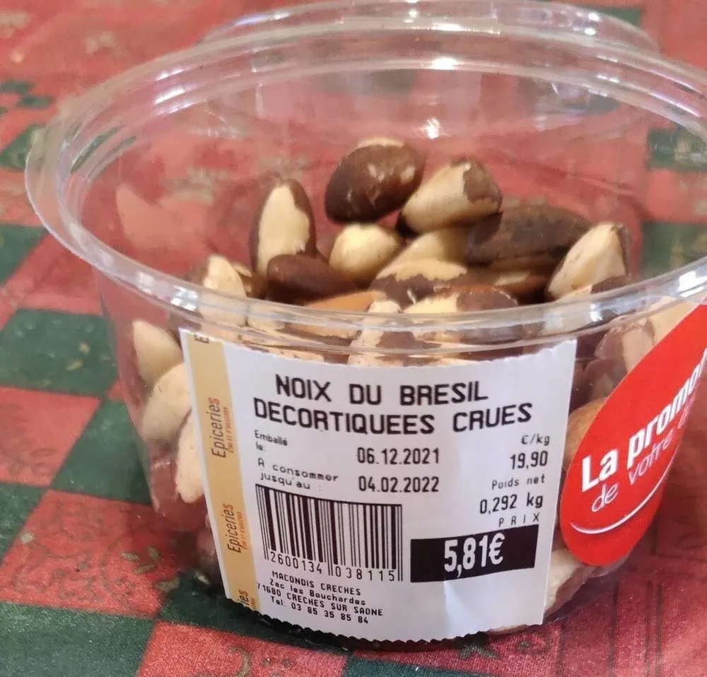 Noix du Brésil décortiquées crues