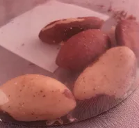 Noix du Brésil décortiquées crues