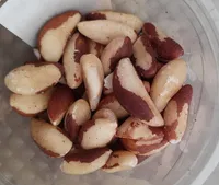 Noix du Brésil décortiquées crues