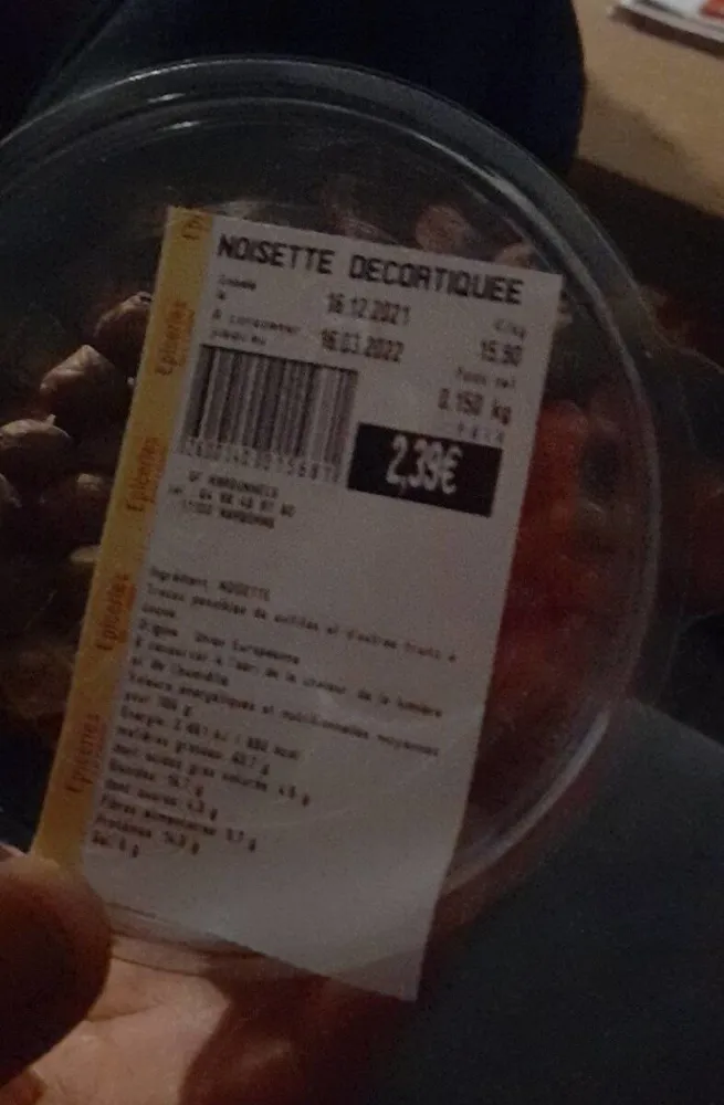 Noisette decortiquee