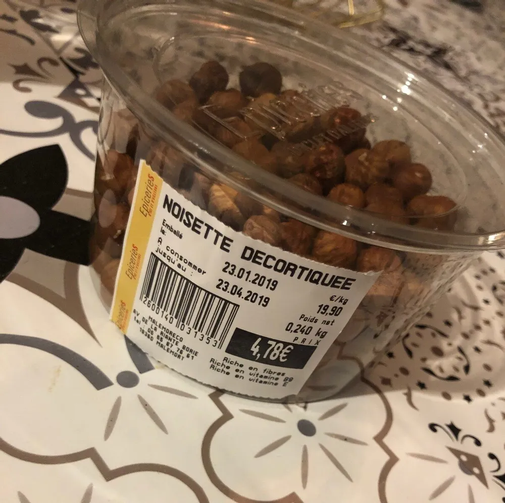 Noisette decortiquee