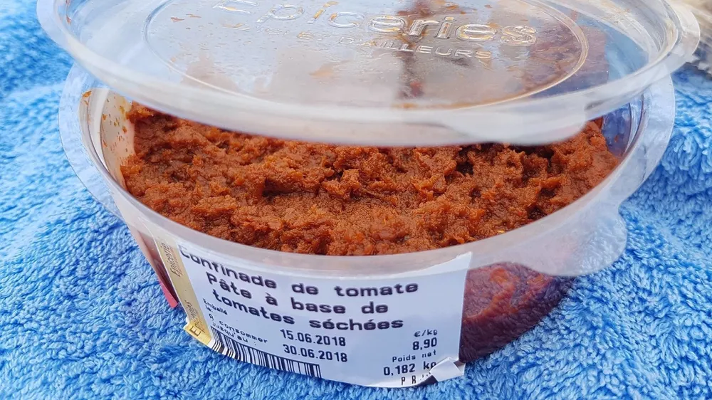 Confinade de tomate pâte à base de tomate séchées