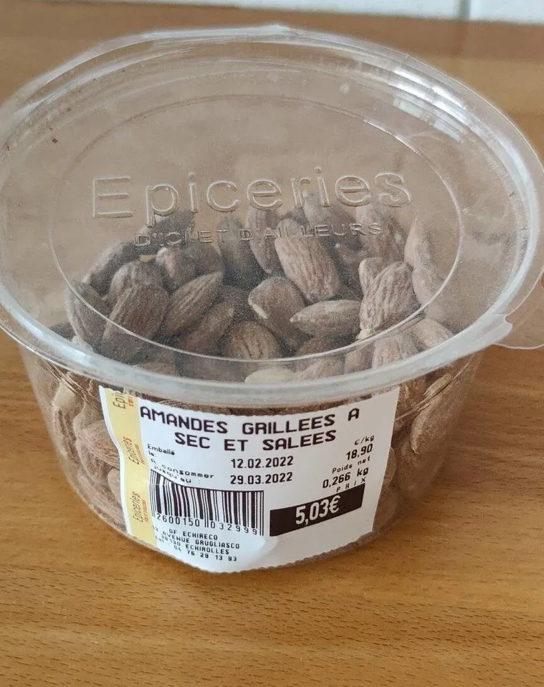 Amandes grillées à sec et salées