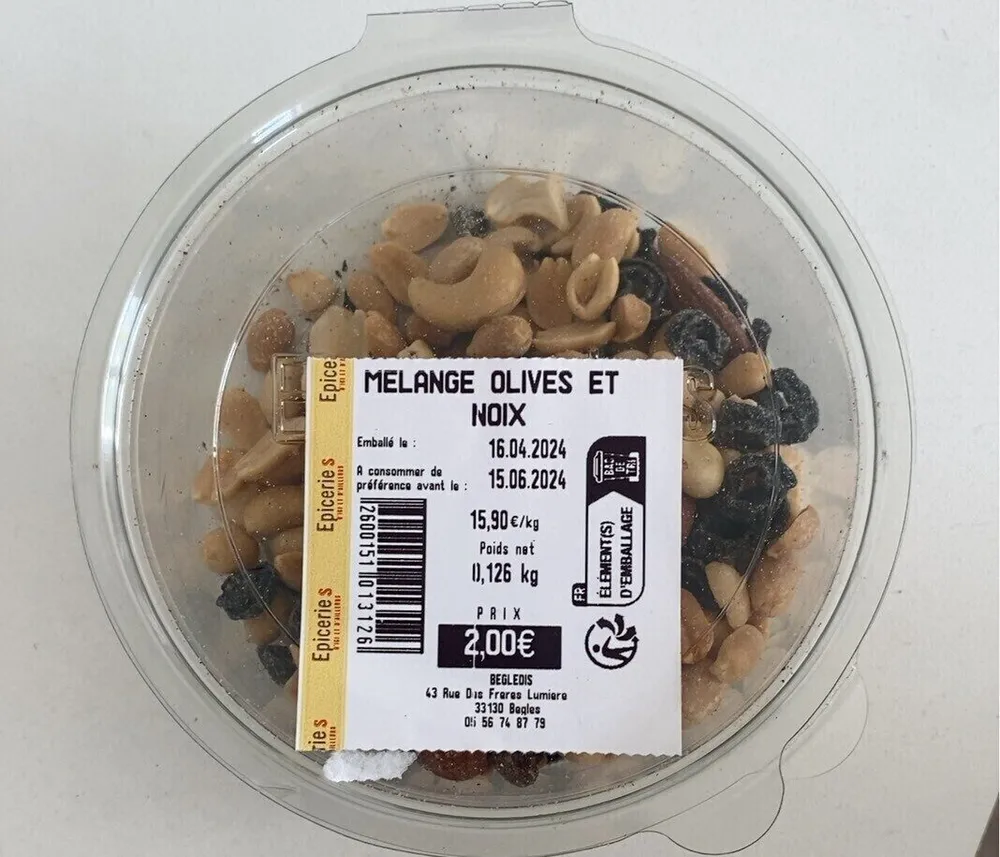 Mélange olives et noix
