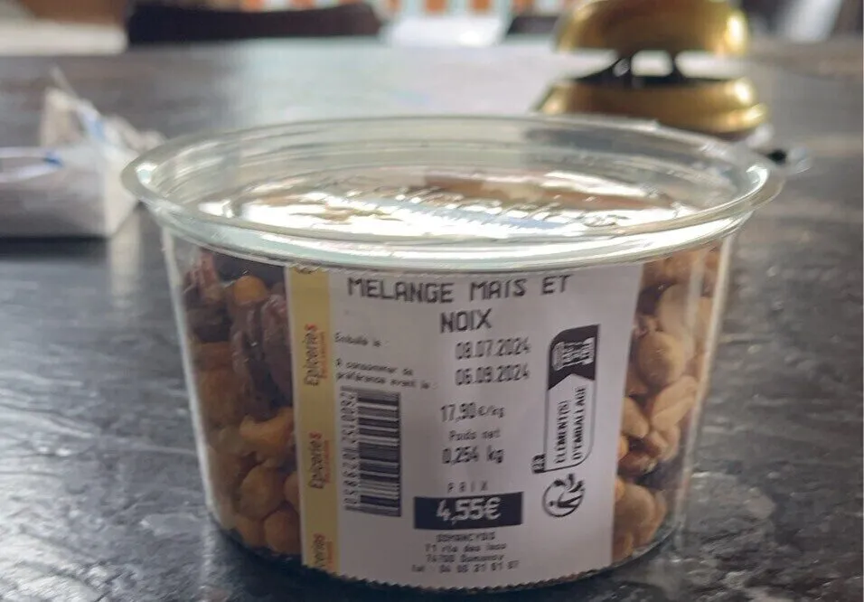 Mélange maïs et noix